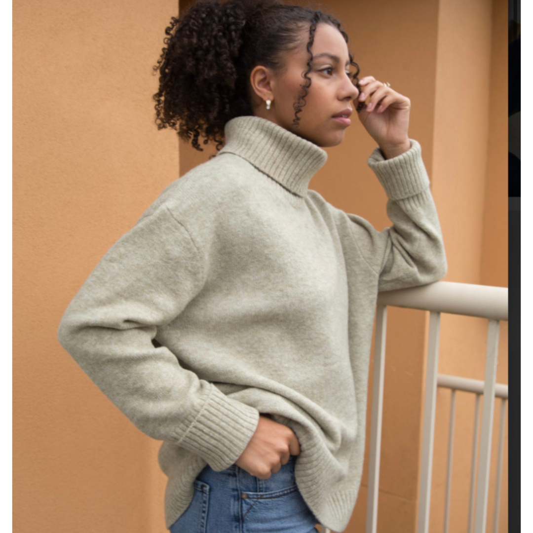Hannah's Of Erin - Erin Ontario - Boutique - Echo Verde - Dog walker Sweater - Colour Sage. Cozy O/s Pullover, Cowl Neck, ribbed cowl, cuffs, hemline. Hi - Low Hemline. Our famous Dog Walker Sweater is back! A fall must-have in beautiful soft recycled yarns. Our number one best seller! Get yours before they sell out! Blend of Acrylic/Recycled Polyester/Spandex