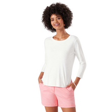 Load image into Gallery viewer, Hannahs Of Erin-Erin Ontario - Tommy Bahama -Ashby 3/4 sleeve Tee - White. Brand: Tommy Bahama Essential Style: Perfect for summer, great for layering. Design Features: Scoop neckline, shirt-style hemline. Comfortable Fabric: Soft cotton with a relaxed slubbed texture. Casual Appeal: Shirttail hem and ¾-length sleeves for a laid-back feel. Versatility: Ideal for mornings at home and long days in the countryside. Material: Crafted from 100% cotton.

