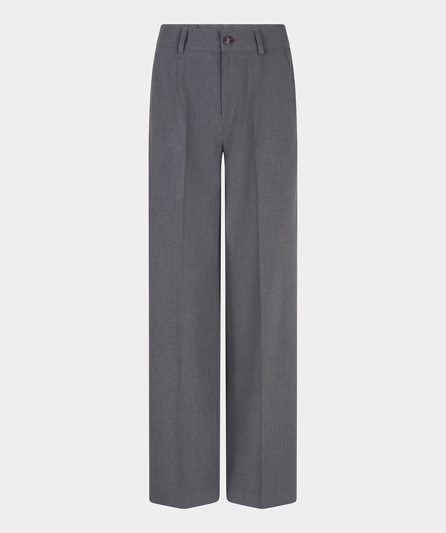 Hannahs Of Erin | Erin Ontario| Esqualo | Trouser| grey melange Esqualo trousers with a wide-leg, full-length silhouette and mid-rise fit. Features a pleated seam, fly front closure, side pockets at the front, and faux paspel pockets at the back. Made from a soft stretch blend of polyester and spandex for comfort and shape, designed for polished everyday wear.