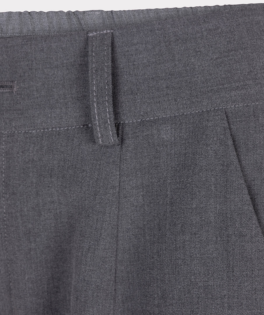 Hannahs Of Erin | Erin Ontario| Esqualo | Trouser| grey melange Esqualo trousers with a wide-leg, full-length silhouette and mid-rise fit. Features a pleated seam, fly front closure, side pockets at the front, and faux paspel pockets at the back. Made from a soft stretch blend of polyester and spandex for comfort and shape, designed for polished everyday wear.