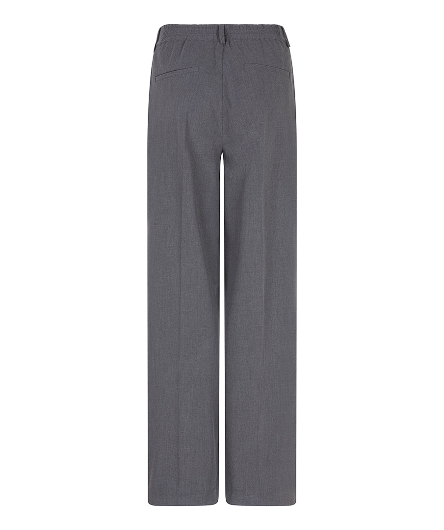 Hannahs Of Erin | Erin Ontario| Esqualo | Trouser|
grey melange Esqualo trousers with a wide-leg, full-length silhouette and mid-rise fit. Features a pleated seam, fly front closure, side pockets at the front, and faux paspel pockets at the back. Made from a soft stretch blend of polyester and spandex for comfort and shape, designed for polished everyday wear.