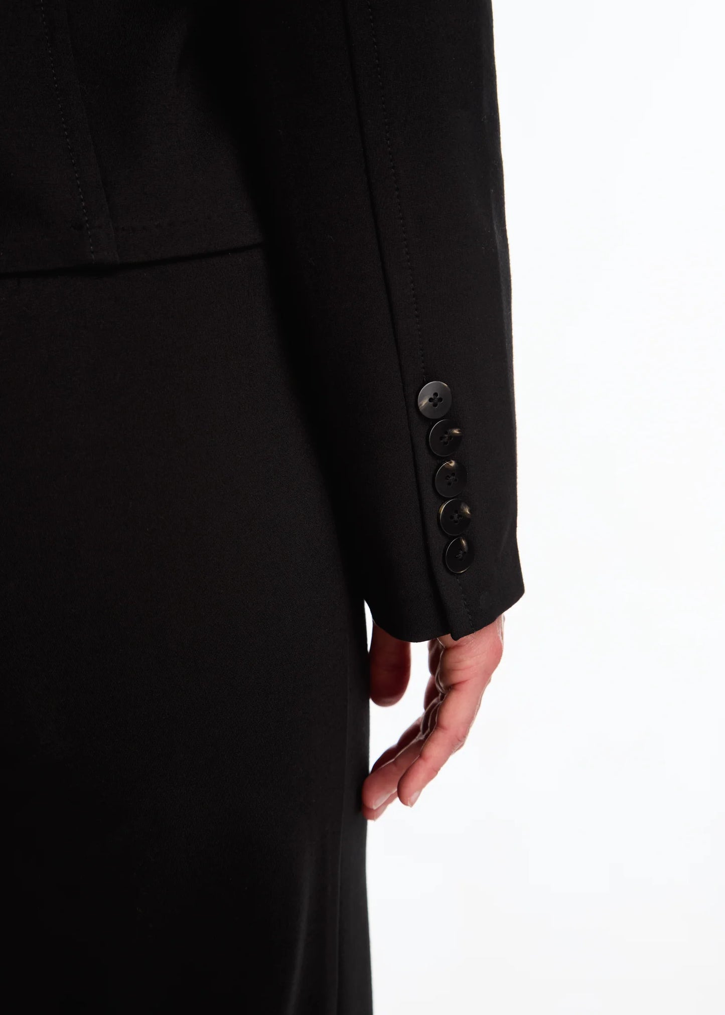 Hannahs Of Erin| Erin Ontario|FDJ | Black Cropped Blazer| colour black Elegant cropped jacket in Ponte de Roma with notched lapel, button front and long sleeves, tailored for refined countryside style and seamless city sophistication, ideal for equestrian events and polished day-to-evening wear.