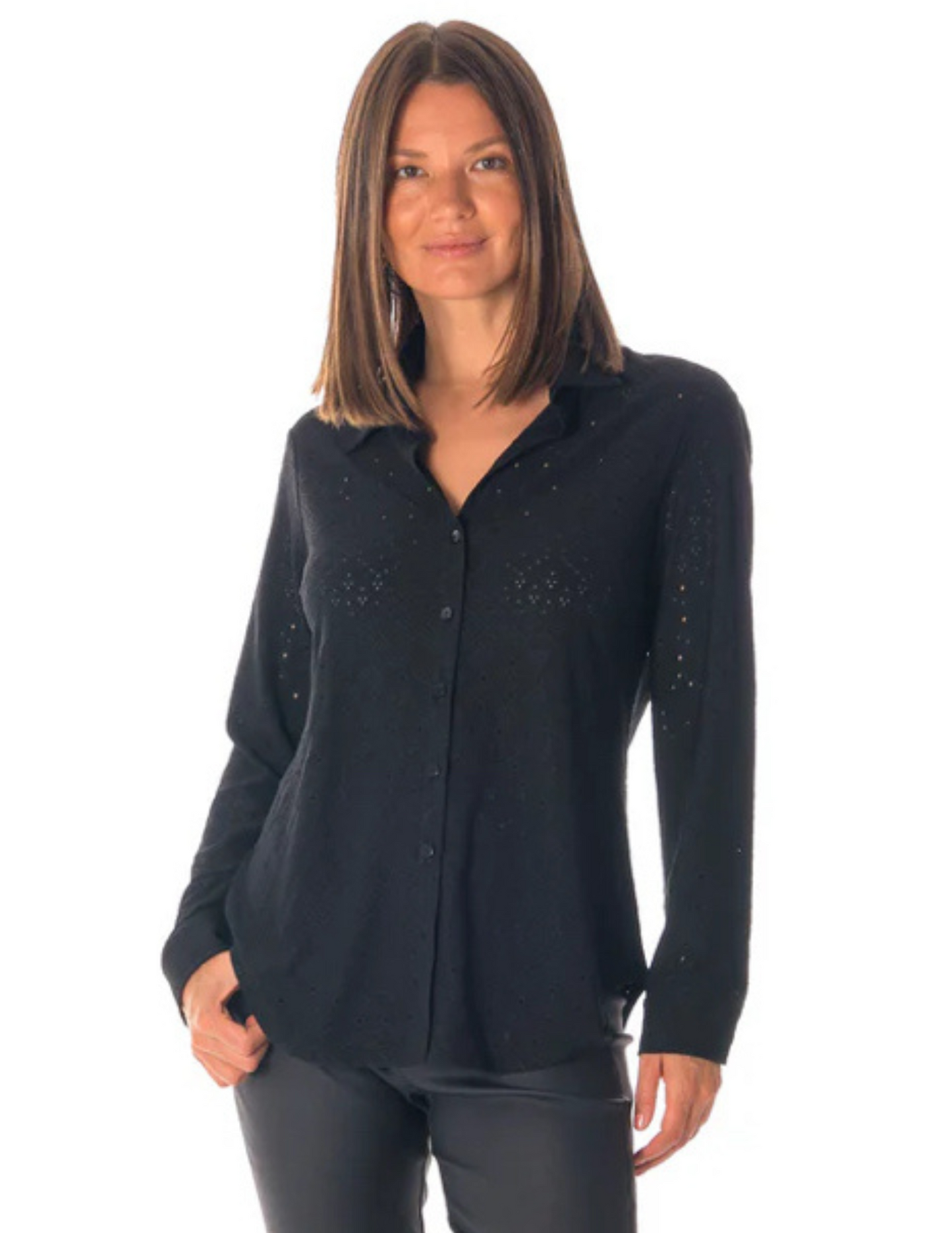 Hannahs Of Erin-Erin Ontario-Beddome-Eyelet Knit Shirt
Product: Eyelet Knit Shirt colour Black 
Material: Luxurious eyelet knit fabric
Style: Women's top with elegance and comfort
Fit: Relaxed fit, fluid silhouette
Features:
Shoulder yoke
Stylish curved hem
Length: 26" center back
Care: Machine washable
Composition: 95% polyester, 5% spandex
Versatility: Suitable for casual and dressy occasions
Wardrobe Essential: Blends softness and sophistication