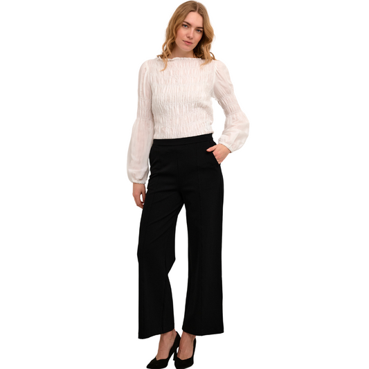 Hannahs of Erin - Erin Ontario - Cream - Saila Jersey Pant. Saila Jersey Pant: Timeless elegance and versatility. Chic Wide-Leg Design: High-rise waist and pockets for style and function. Perfect for Office or Special Occasions: A balance of sophistication and comfort. Classic and Versatile: Easily paired with various tops and accessories for stunning looks.