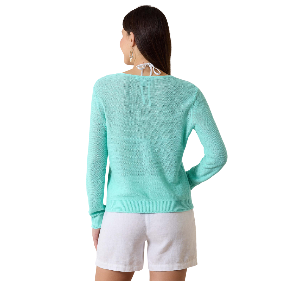 Hannahs Of Erin - Erin Ontario - Tommy Bahama - Sweater - Colour Turquoise.The TOMMY BAHAMA - CEDAR LINEN V NECK [SW421014] The perfect packable light weight sweater. A great for layering,  seasonless versatile piece.  Knit,  relaxed fit,  scheer,  long sleeve,  V-roll  neckline,  ribbing detail on cuffs and hemline.