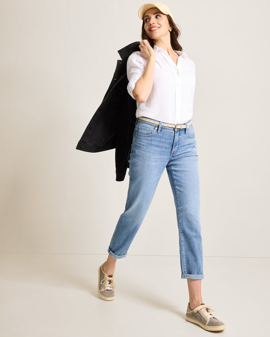 Hannahs Of Erin-Erin Ontario-clothing Boutique-Tommy Bahama-Mid-rise slim boyfriend jeans-SW121141. comfortable stretch, relaxed fit, rolled cuffs, fly front, classic five-pocket styling, light wash denim, versatile summer denim, soft sustainable fabric, easy-care, effortless casual to polished looks.







