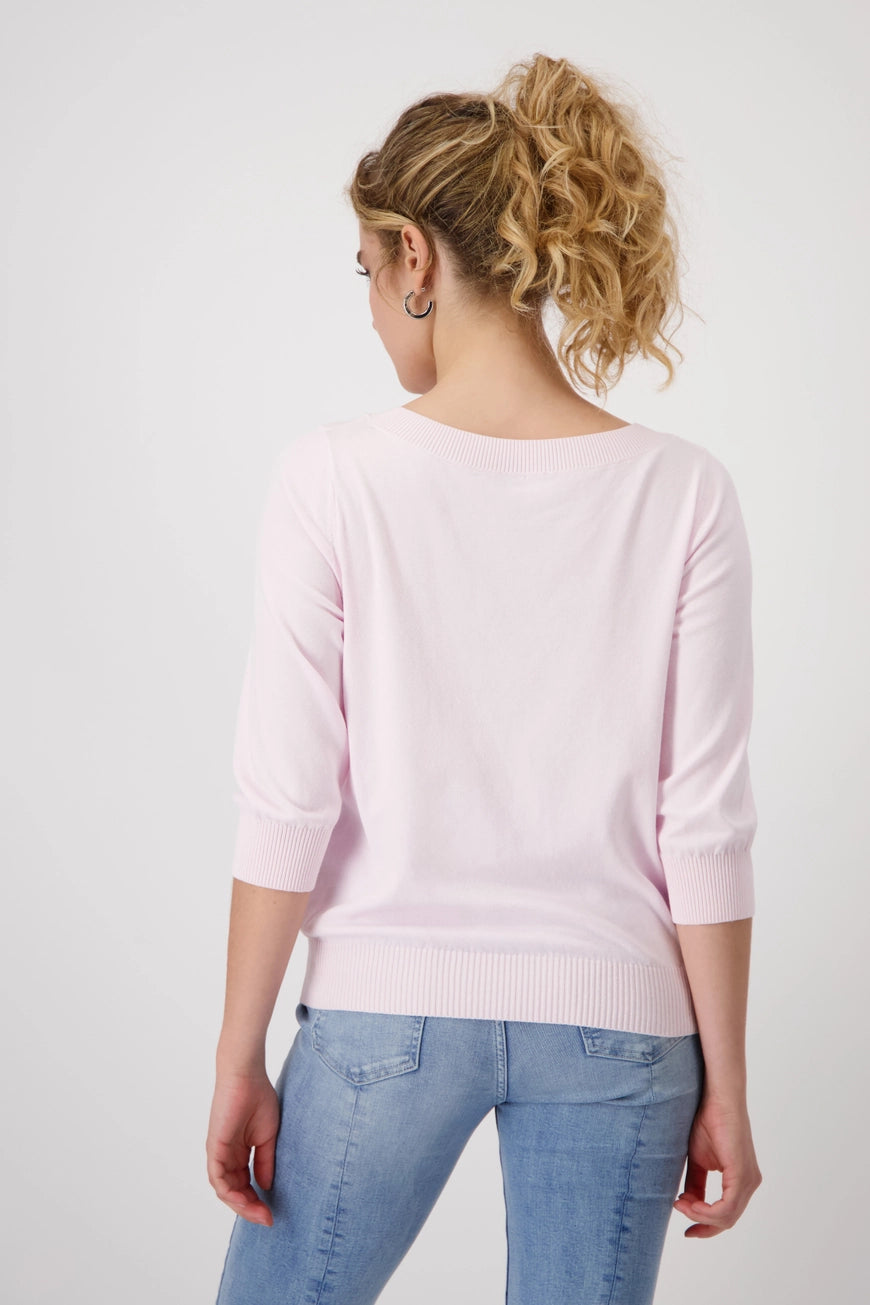 Hannahs Of Erin- Erin Ontario-Monari-Pink viscose blend knitted jumper with boat neckline, ¾ raglan sleeves, and ribbed cuffs and hem. Lightweight, regular fit with a soft, smooth drape for a chic and versatile look.

