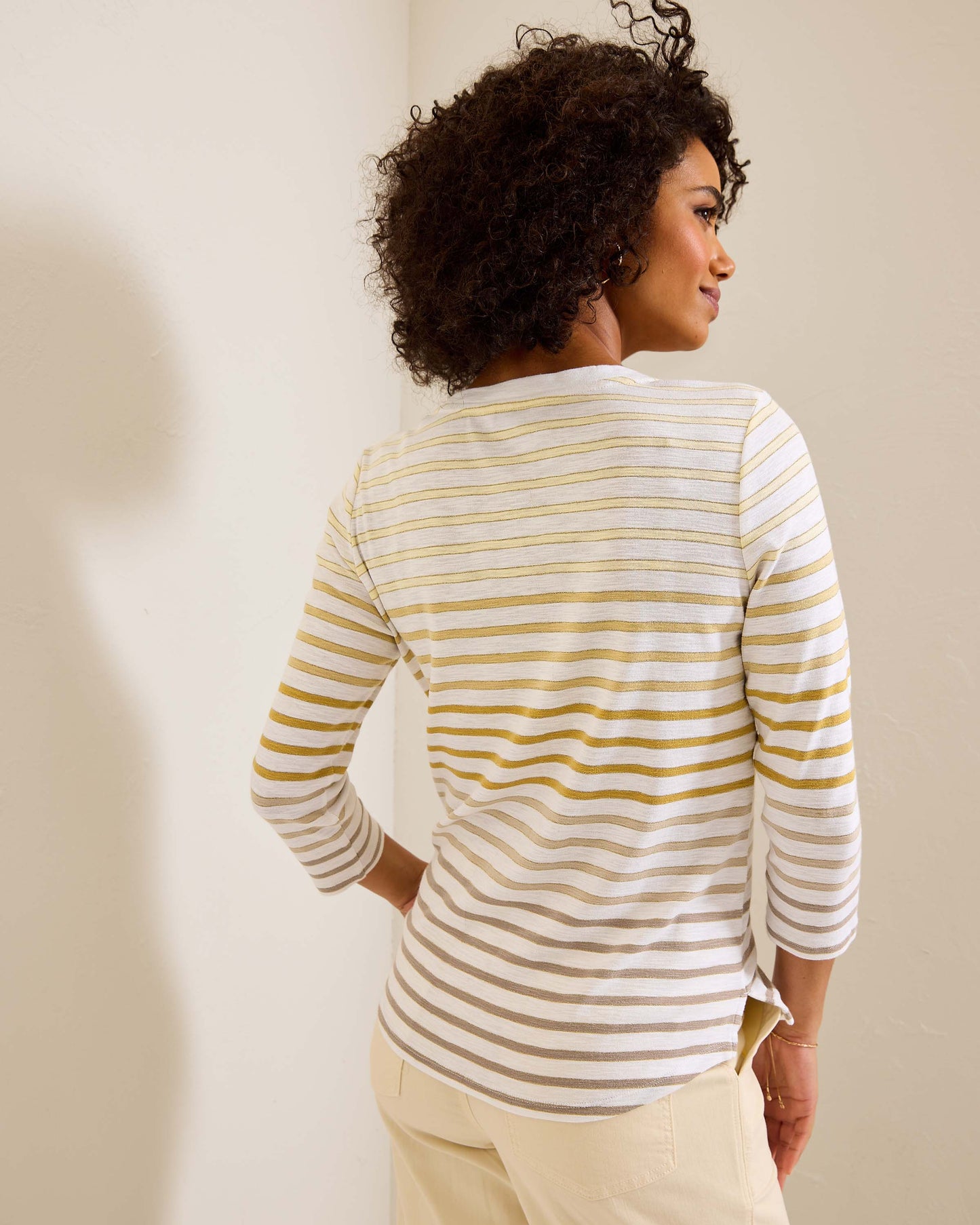 Hannahs Of Erin- Erin Ontario-Tommy Bahama Ashby Isles Horizon Stripe 3/4-Sleeve T-Shirt [SW221965], lightweight with a scoop neckline, made of 95% cotton and 5% other fibers, featuring ombré horizontal stripes and metallic shimmer for a festive yet casual look.