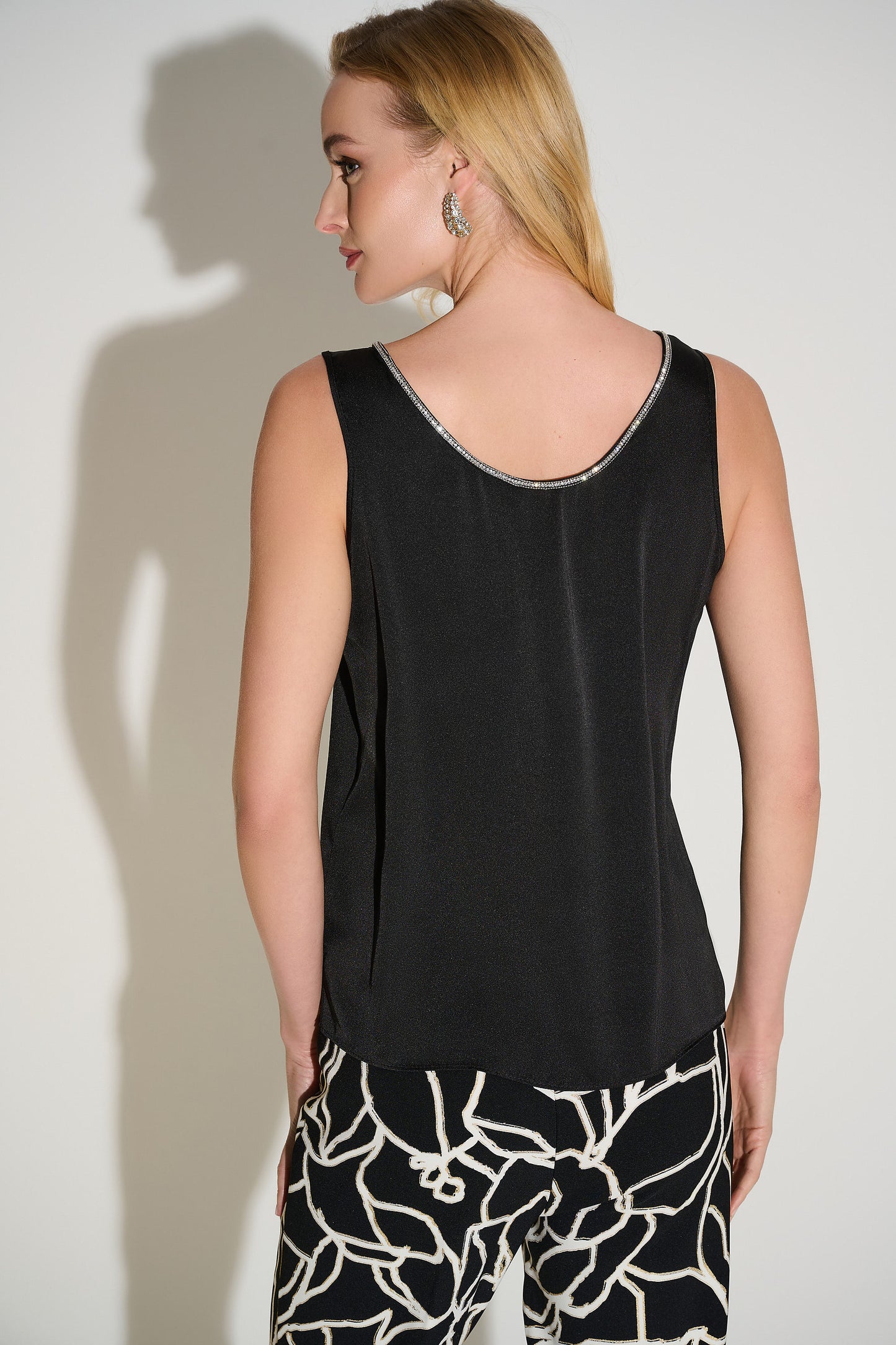 Hannahs Of Erin | Erin Ontario| Joseph Ribkoff | Signature | Recycled Satin Top with Rhinestone Trim




100% Polyester
Woven satin
Scoop neckline
Sleeveless
Rhinestone trim at neckline
Unlined
colour Black