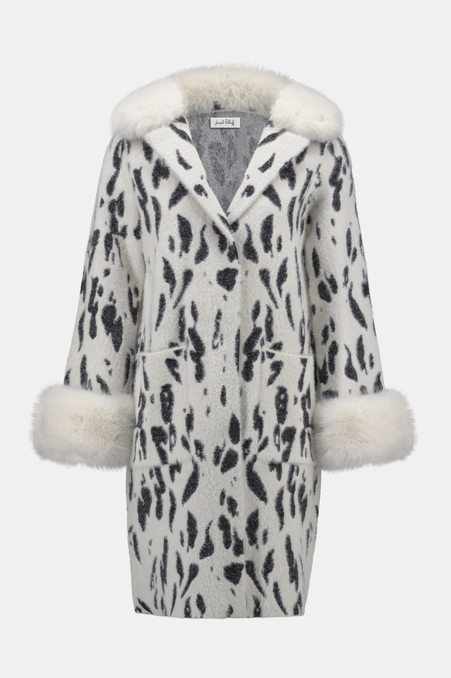 Joseph Ribkoff | Feather Yarn Animal Jacquard Coat with Faux Fur Trim| colour Winter White/Black
67% Nylon, 33% Polyester
Feather yarn sweater knit and faux fur
Animal print
Notched collar with faux fur trim
Long straight sleeves with faux fur cuffs
Unlined