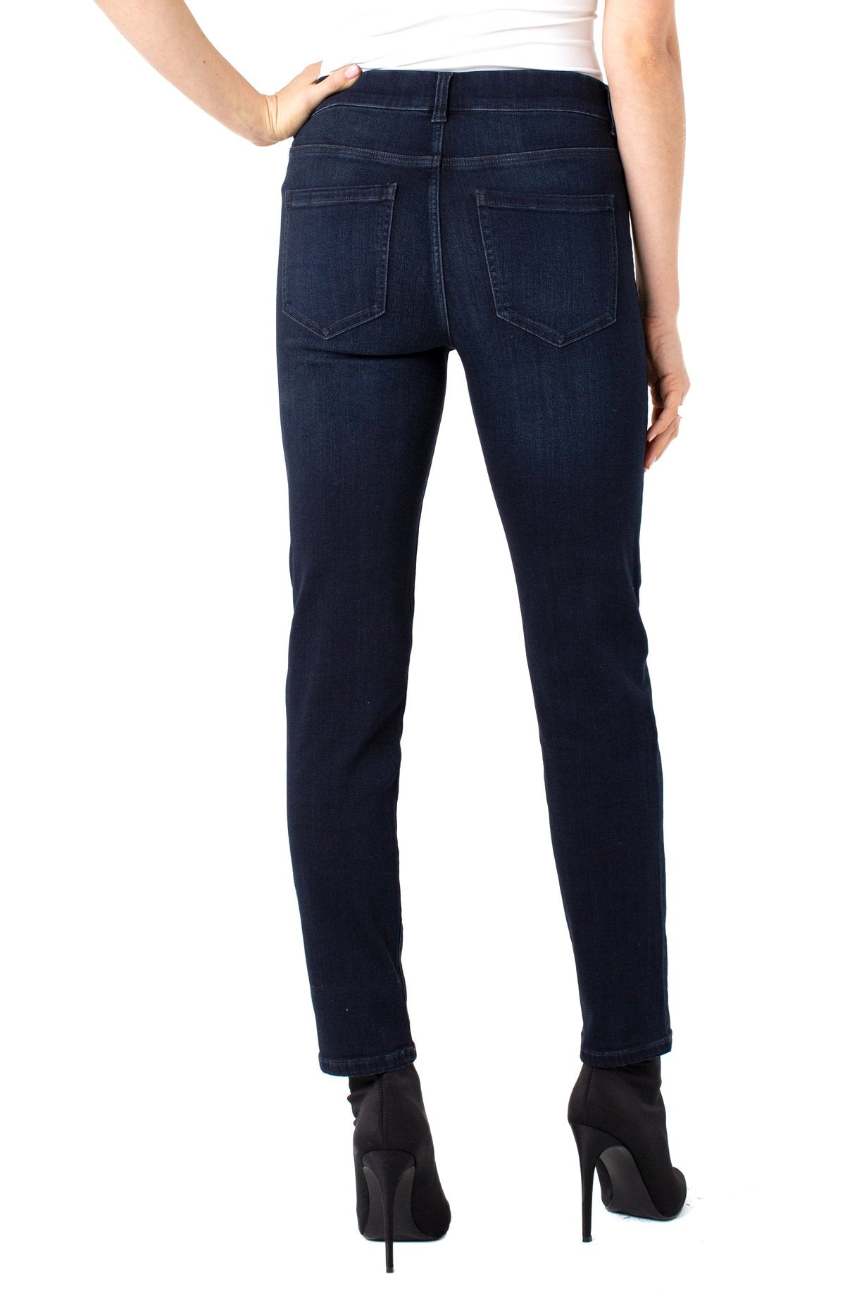 LM2401F80 Liverpool  GIA GLIDER SLIM PULL ON JEANS
